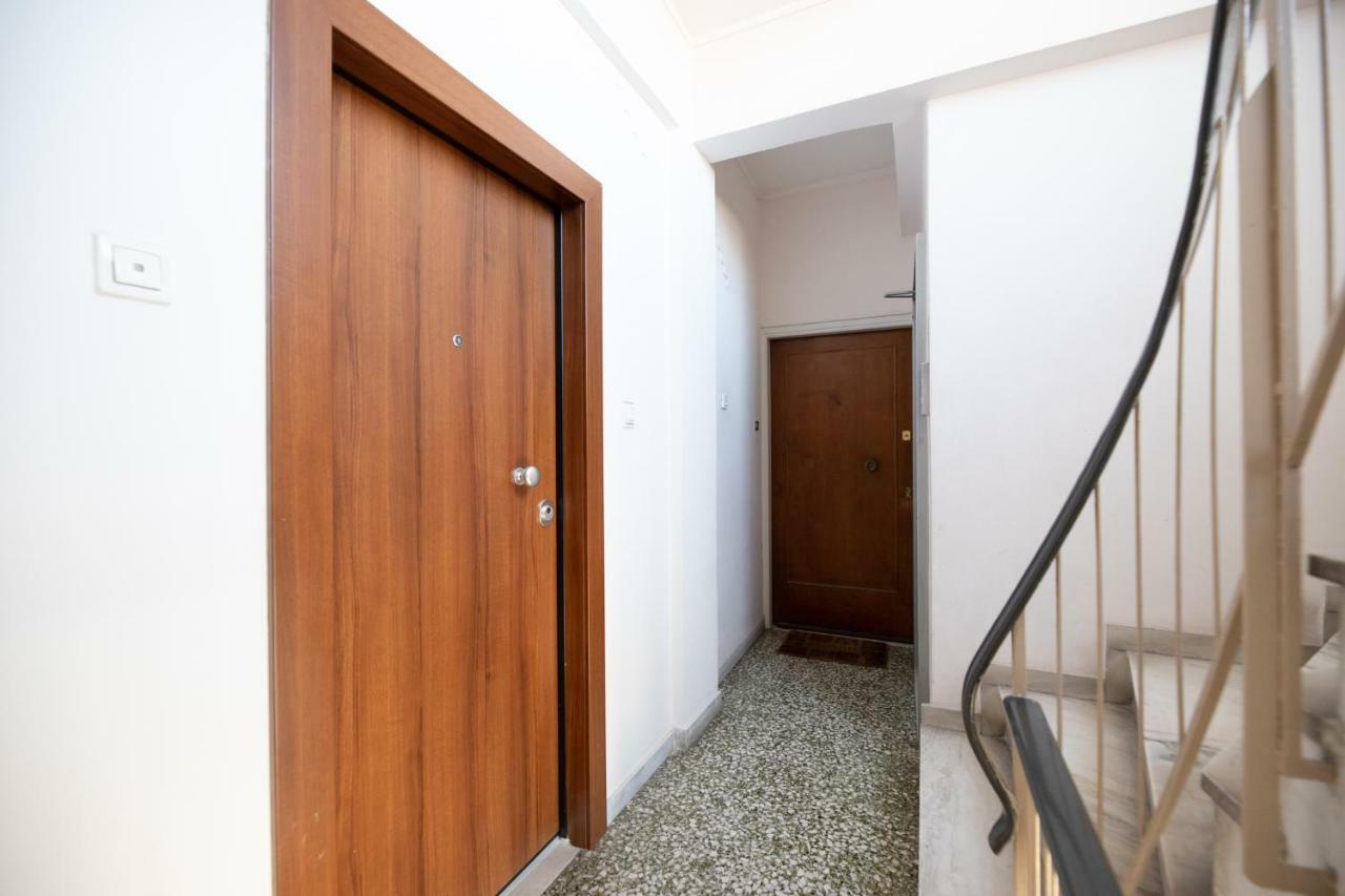 Top Sightseeing 3Rd Floor Studio On A Paved Road! 雅典 外观 照片